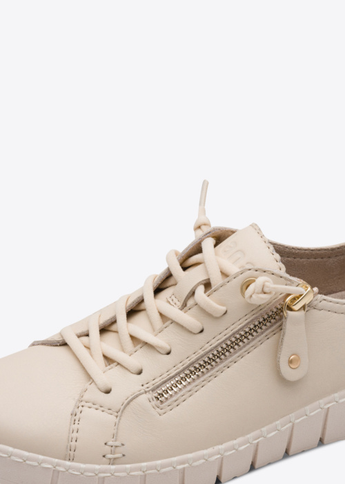 Jana brīvā laika apavi