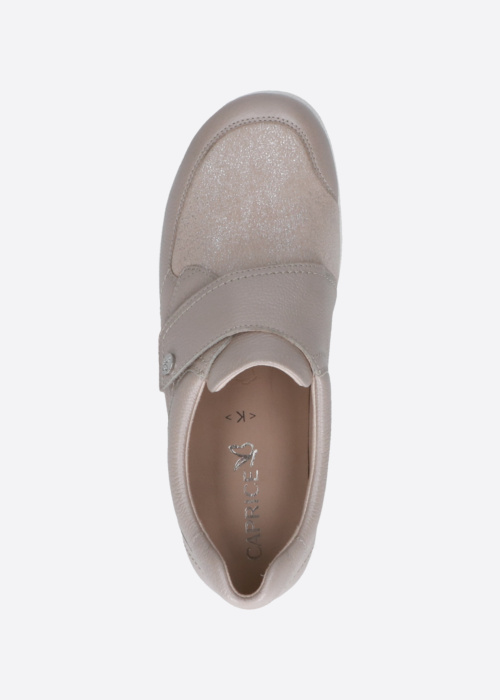 Кроссовки Caprice