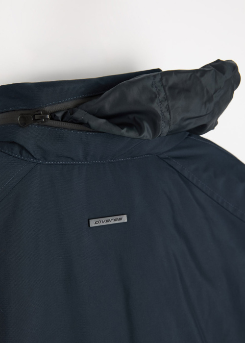 Diverse pavasara-rudens virsjaka Trueter