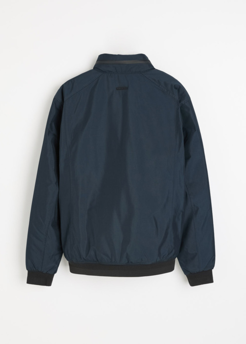 Diverse pavasara-rudens virsjaka Trueter