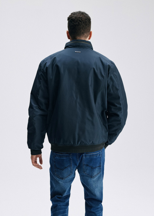 Diverse pavasara-rudens virsjaka Trueter