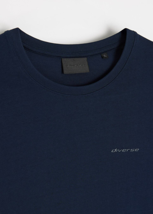 Футболка Basete S 261 Diverse