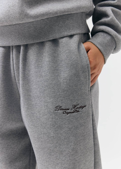 Diverse sporta bikses Tavri