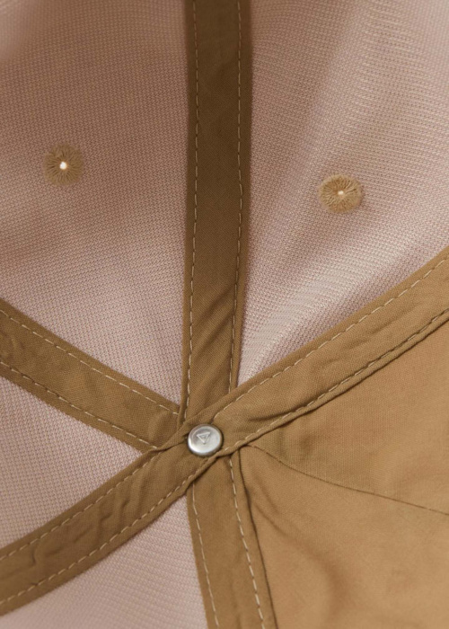 Diverse cepure ar nagu Celina C