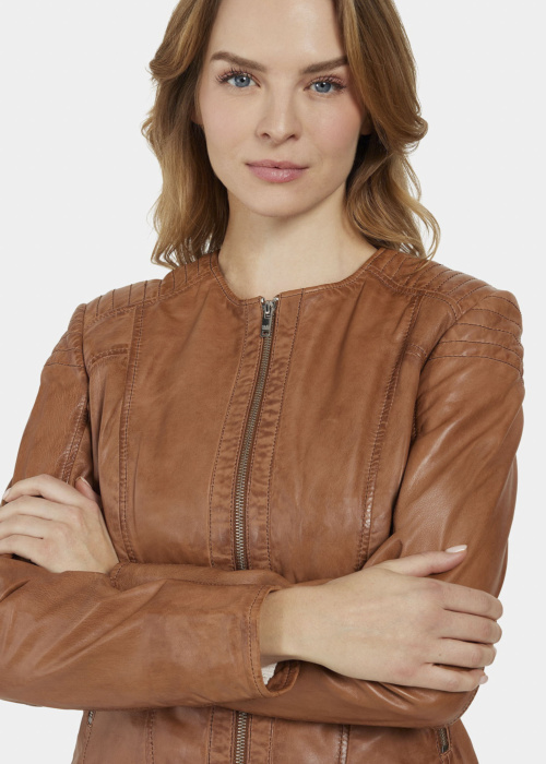 Saki Ādas jaka Paula