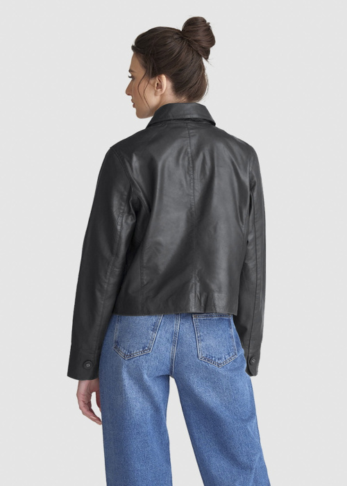 Saki Ādas jaka Thea