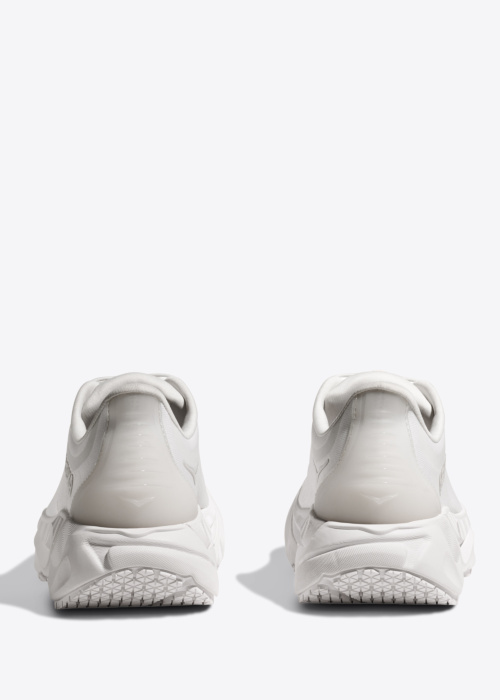 Hoka apavi skriešanai Arahi Sr