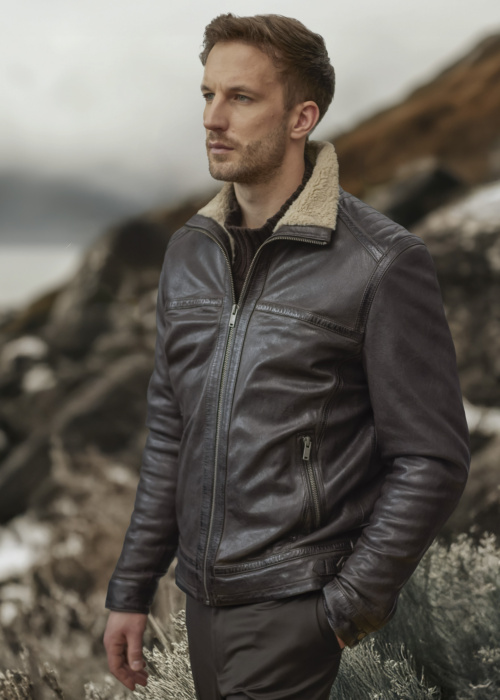 Saki Ādas jaka Lance