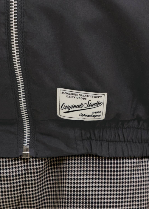 Jack & Jones pavasara-rudens virsjaka Cassis