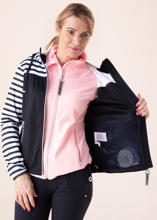 Luhta pavasara-rudens virsjaka Annila Sch