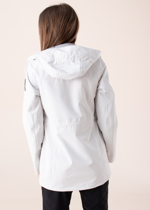 Five Seasons pavasara-rudens virsjaka Evelyn