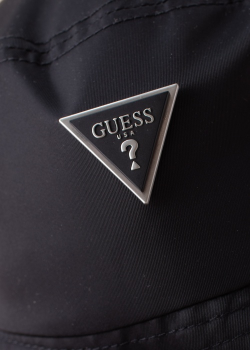 Шапка Cerosa Guess