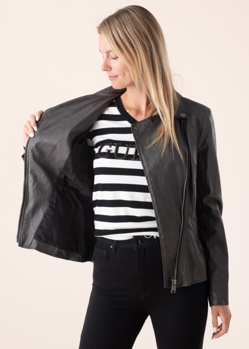 Guess Īsā jaka Agnes