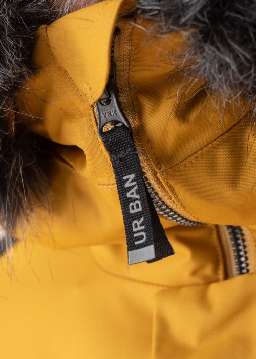 Huppa Ziemas virsjaka Aron 2