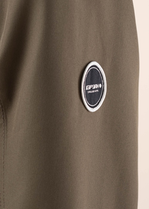 Icepeak pavasara-rudens virsjaka Atlanta