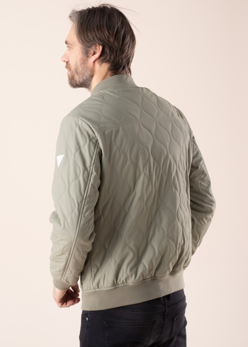 Guess Bomber tipa jakas