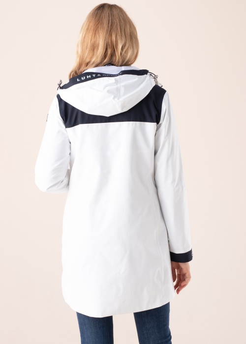 Весенне-осенняя парка Hennijoki Luhta