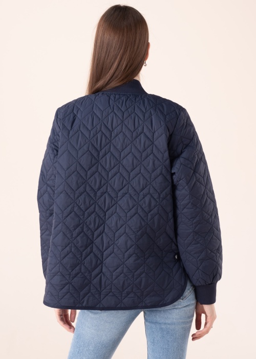 Esprit pavasara-rudens virsjaka