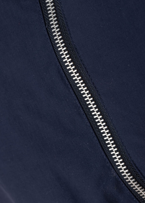 Selected pavasara-rudens virsjaka Kingsley Harrington