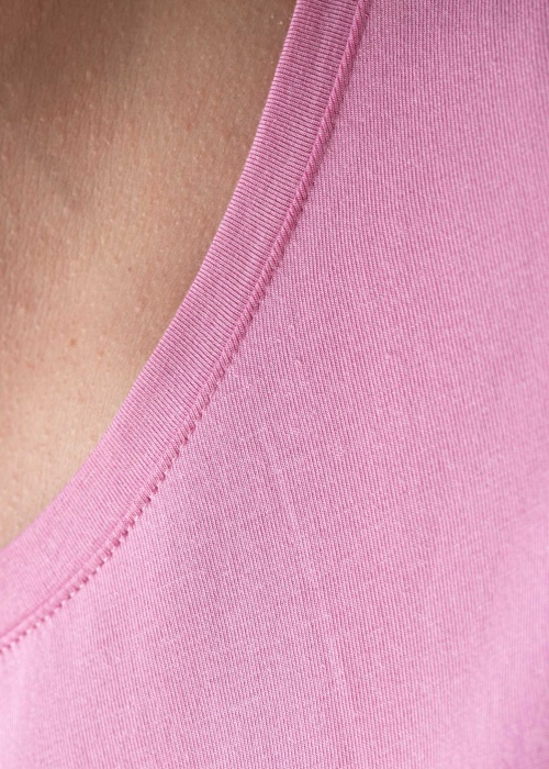 b.young blūze Pamila