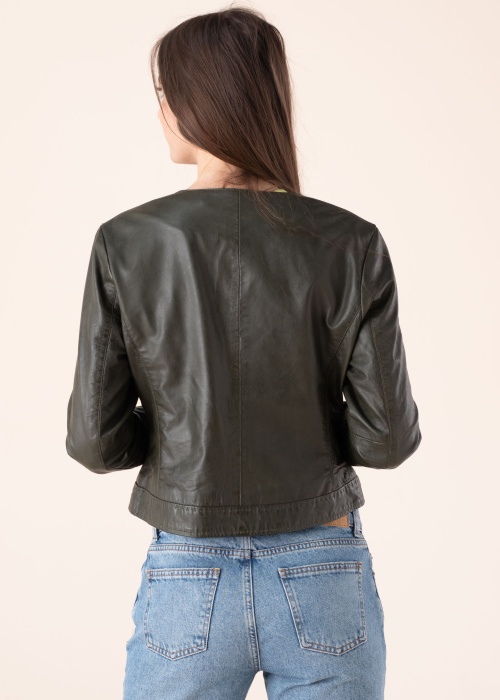 Saki Ādas jaka Jana