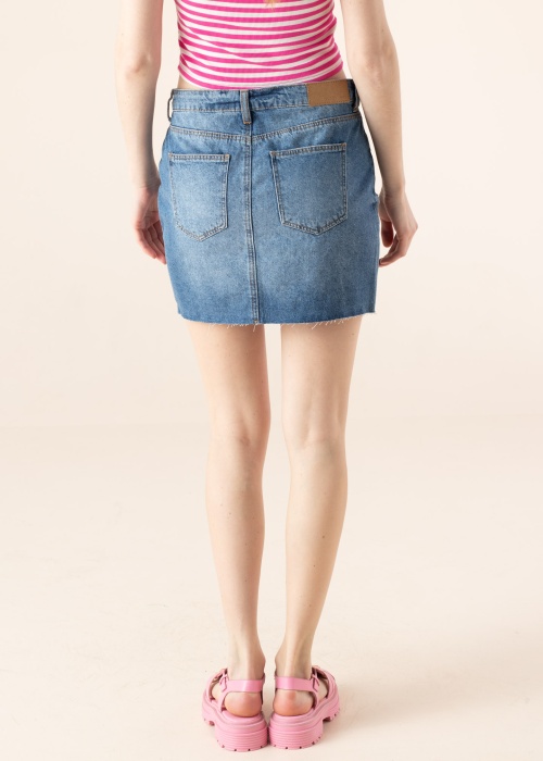 Noisy May svārki April