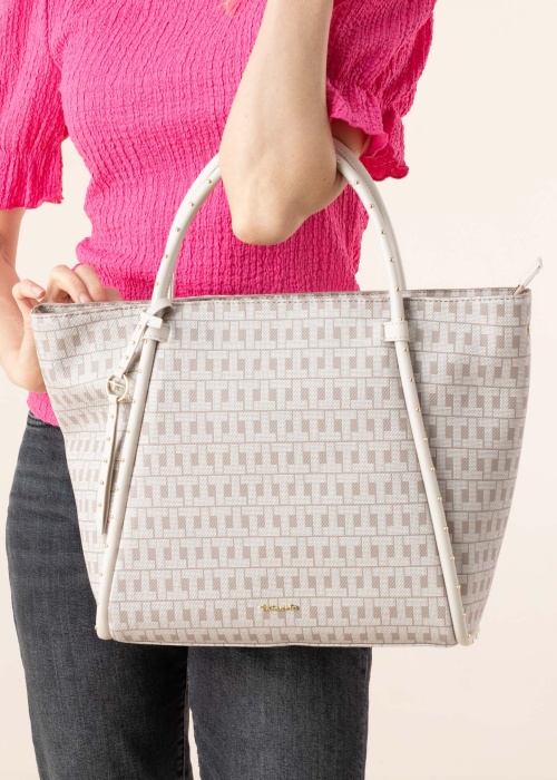 Tamaris rokassoma Pilsēta