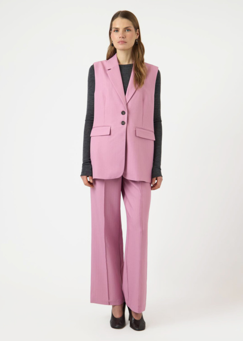 Брюки со стрелками Tumla YAS