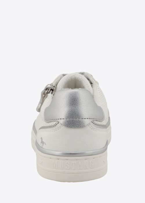 Mustang kedas Carmen