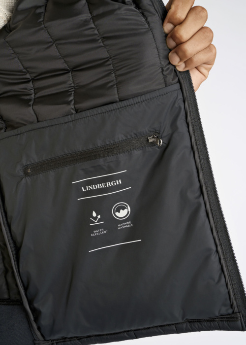 Весенне-осенняя куртка Lindbergh