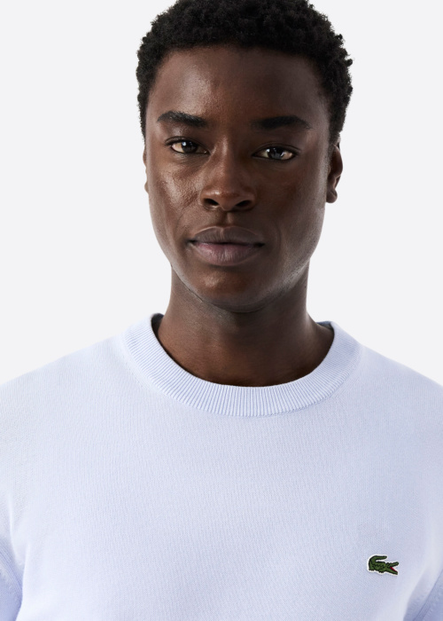 Lacoste adījums