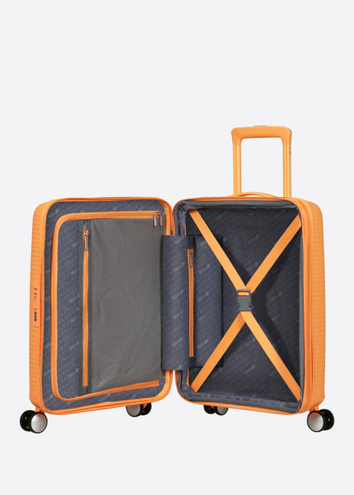 Чемодан Soundbox American Tourister