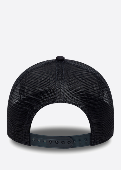 Кепка Outline Trucker New Era