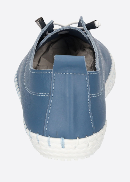 Кроссовки Cosmos