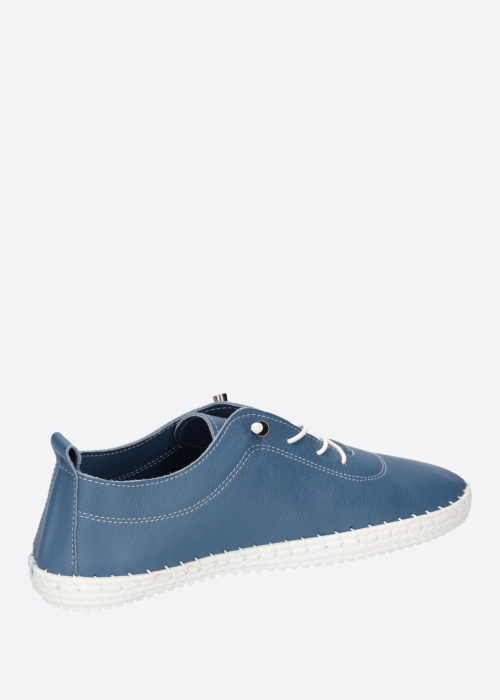 Кроссовки Cosmos