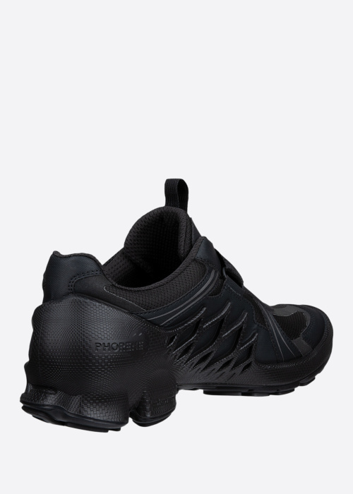 Походные кроссовки Ecco