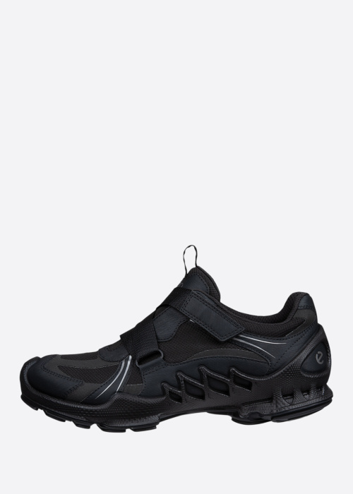 Походные кроссовки Ecco