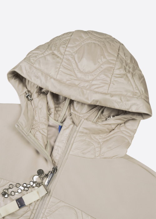 Весенне-осенняя куртка Antola Luhta