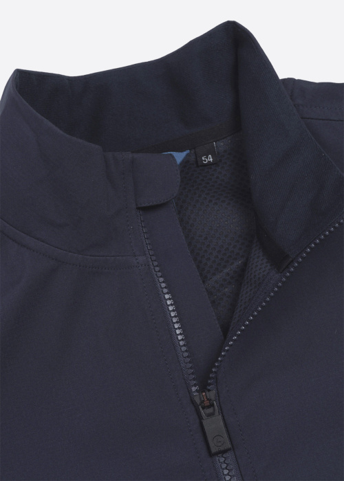 Весенне-осенняя спортивная куртка Kannus Luhta