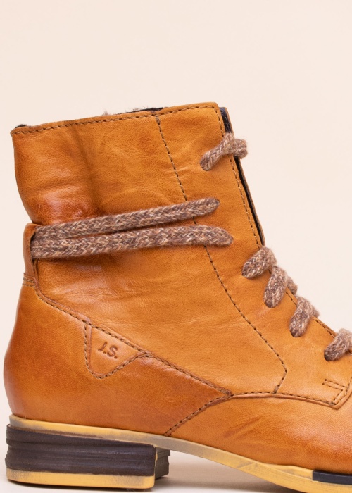 Josef Seibel puszābaki Sanja 18