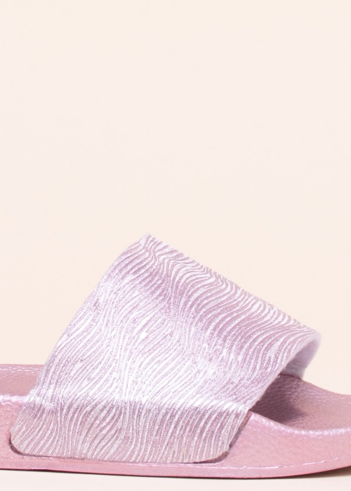 Best Buy baseina iešļūcenes