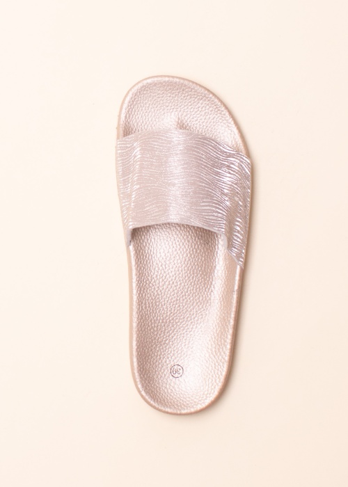 Best Buy baseina iešļūcenes