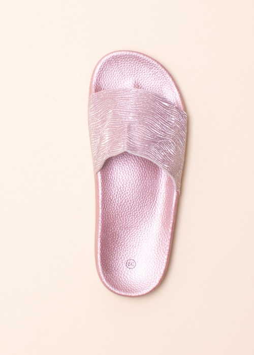 Best Buy baseina iešļūcenes