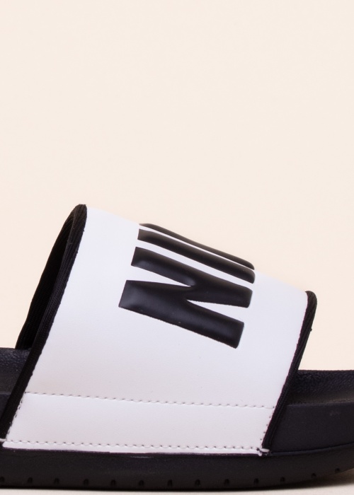 Nike baseina iešļūcenes Offcourt