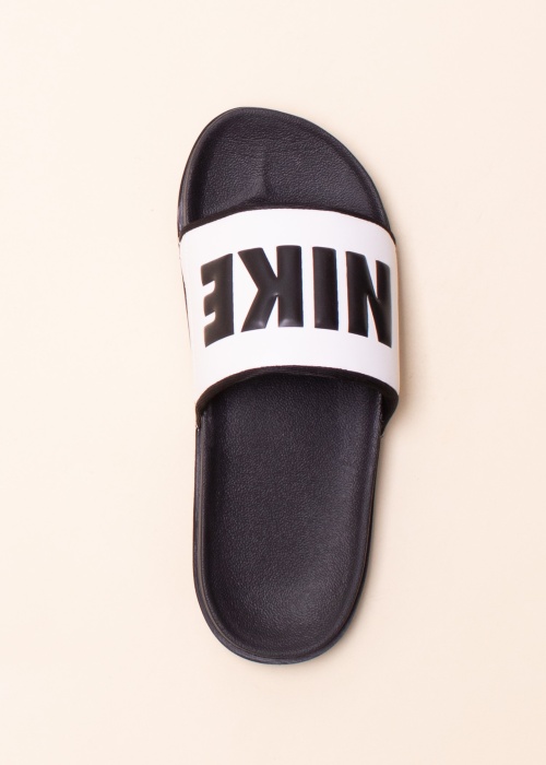 Nike baseina iešļūcenes Offcourt