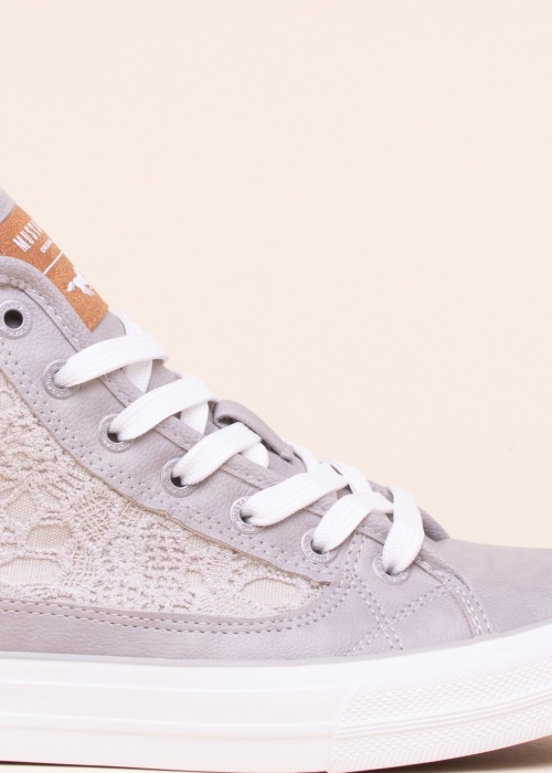 Тенниски Mustang