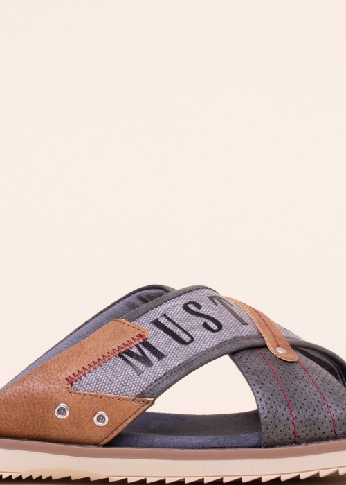 Сандалии Mustang