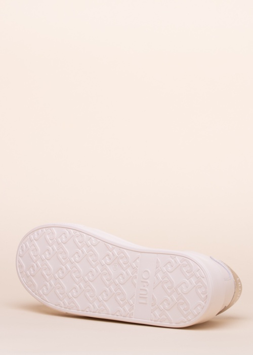 Liu-Jo kedas Kylie 10