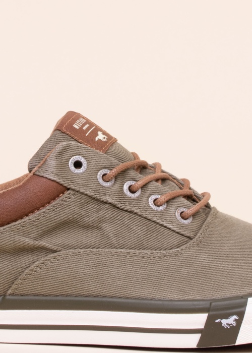 Тенниски Mustang