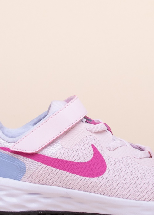 Беговые кроссовки Revolution 6 Nike